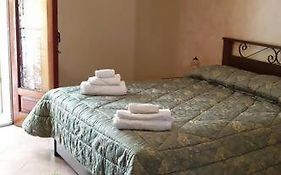 Borgo San Giorgio Apartment